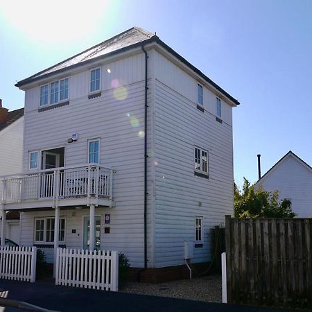 The Salty Dog Holiday Cottage, Camber Sands Rye Buitenkant foto